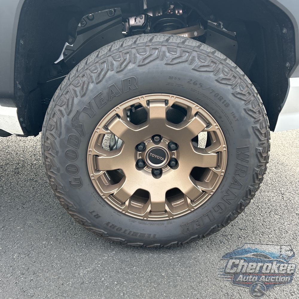2025 Toyota Tacoma Trailhunter HV