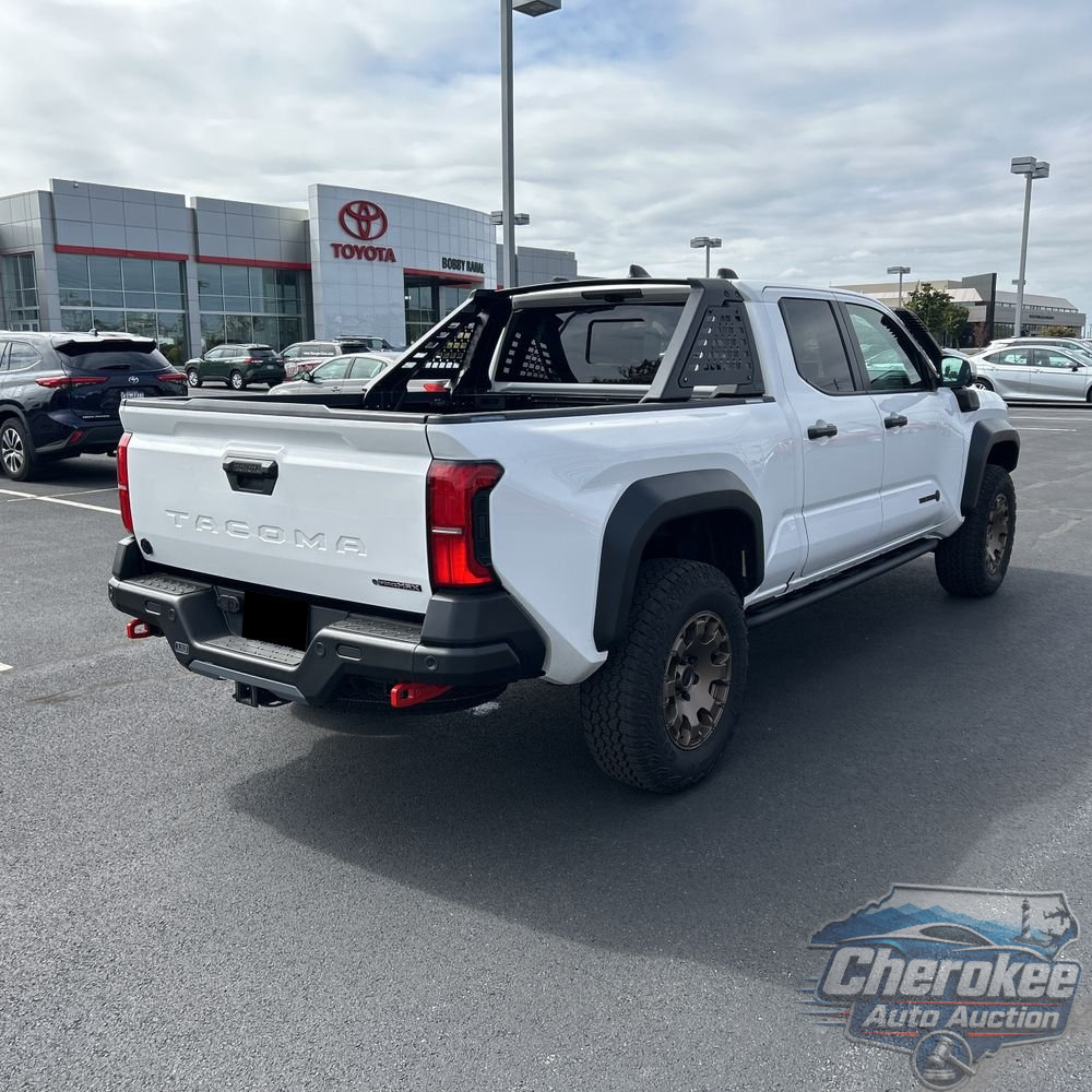 2025 Toyota Tacoma Trailhunter HV