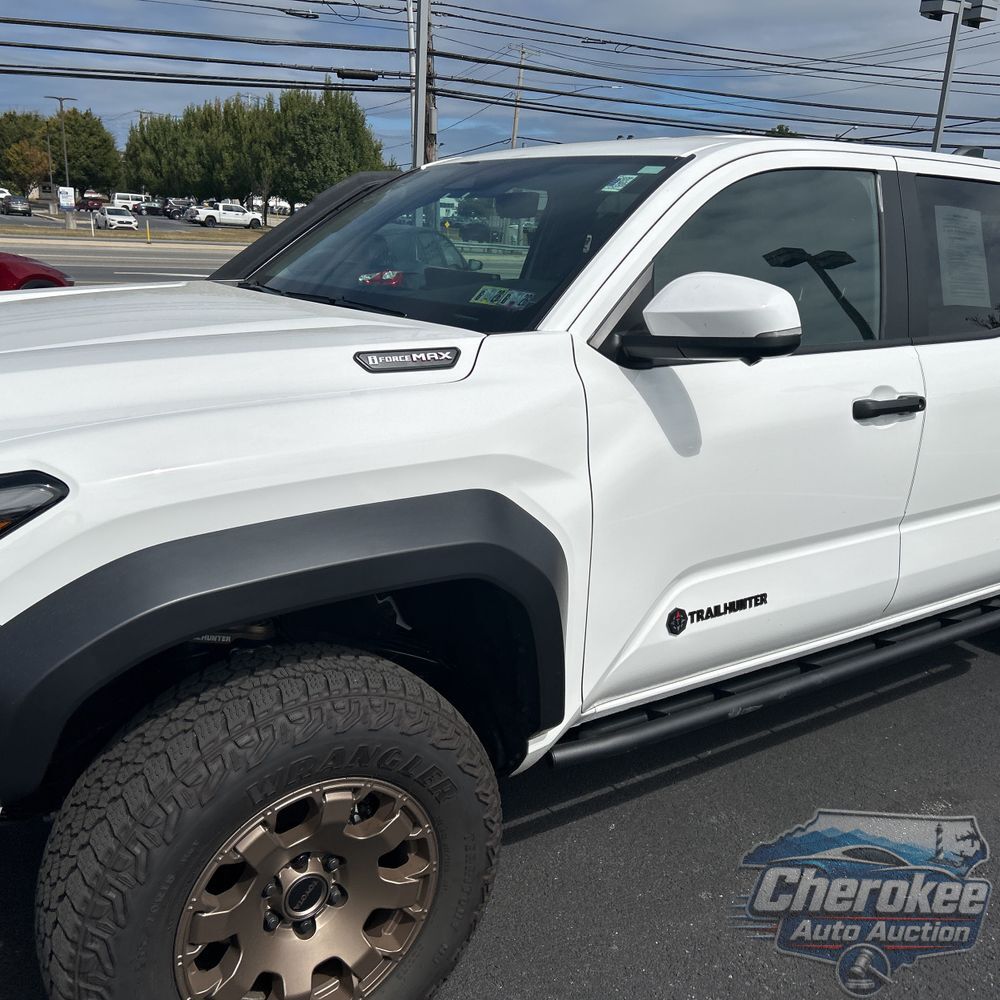 2025 Toyota Tacoma Trailhunter HV