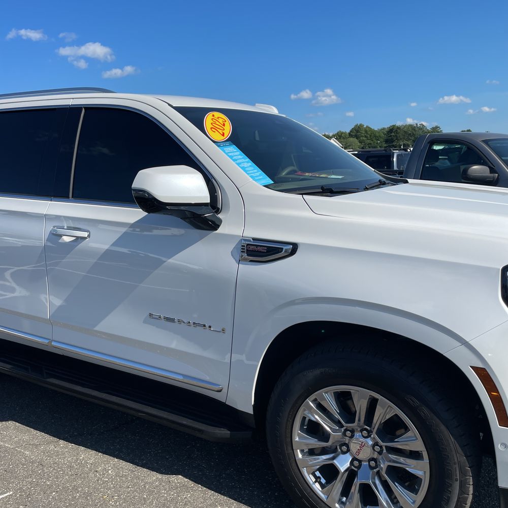 2025 GMC Yukon Denali