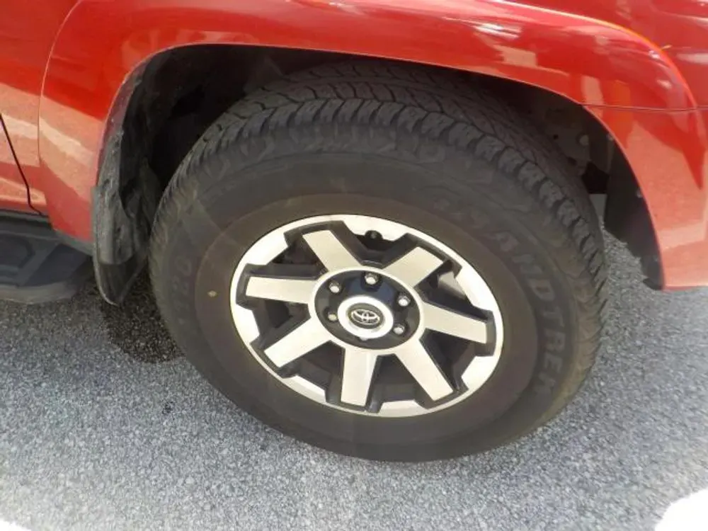 2024 Toyota 4Runner TRD Off Road