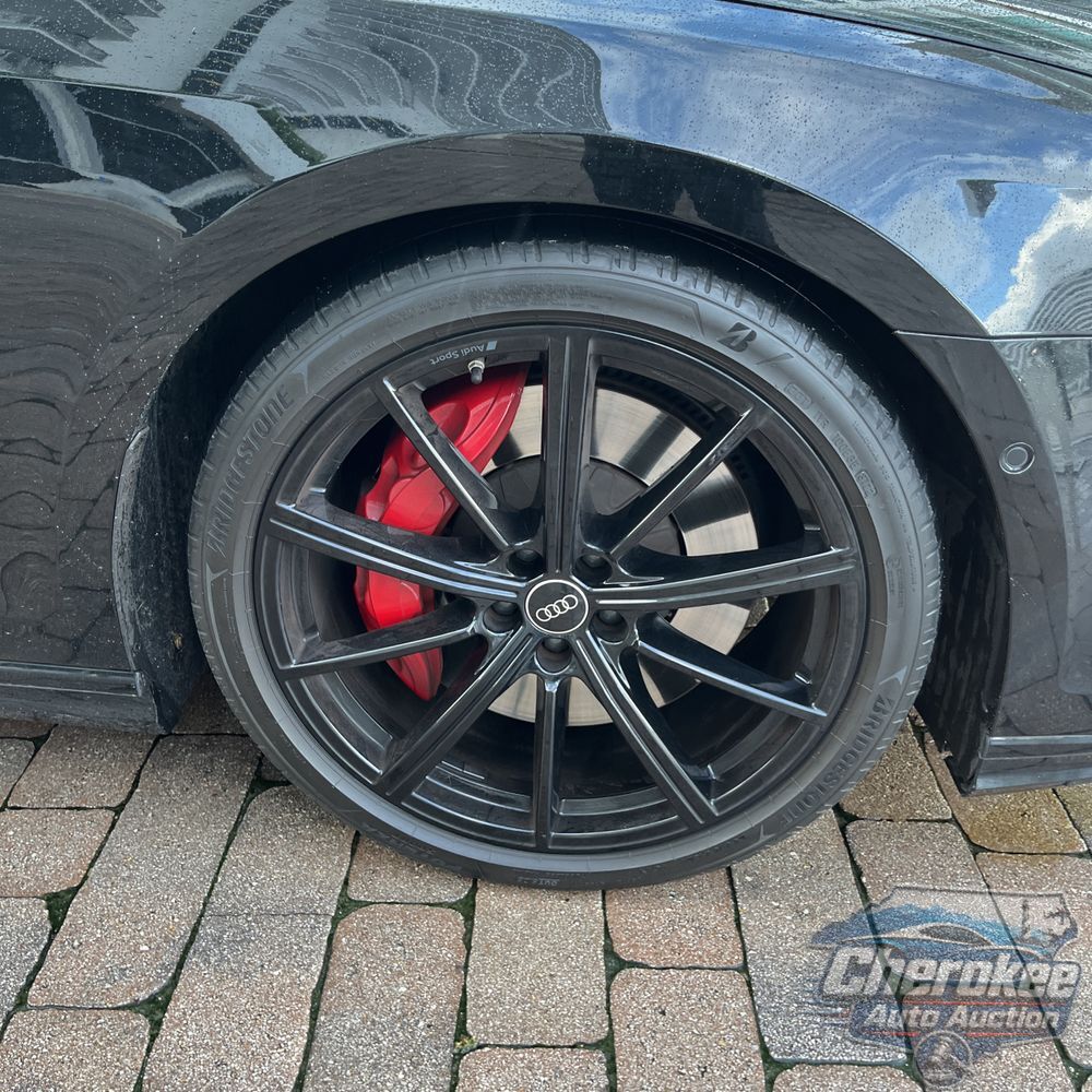 2023 Audi S8