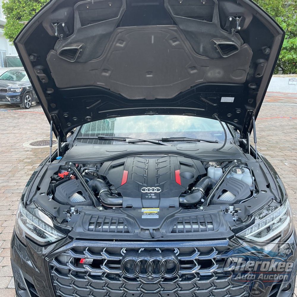 2023 Audi S8
