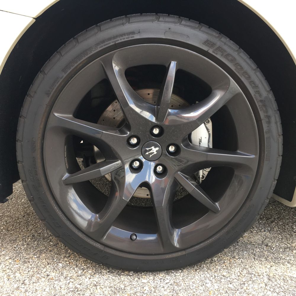 2012 Maserati GranTurismo Base