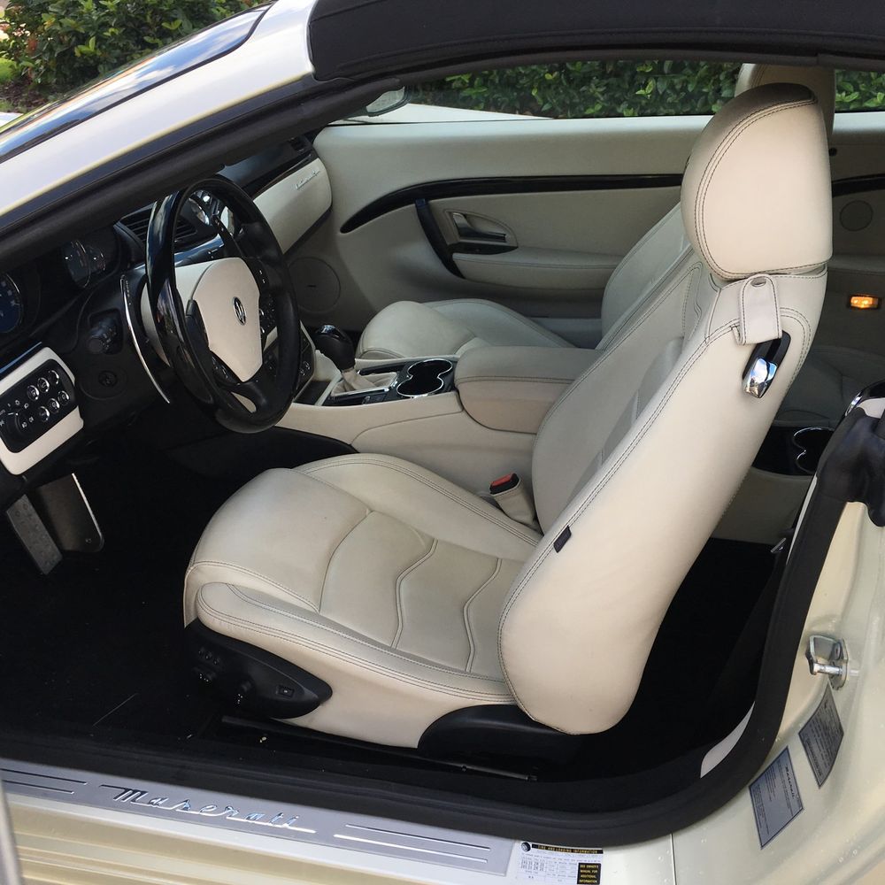 2012 Maserati GranTurismo Base