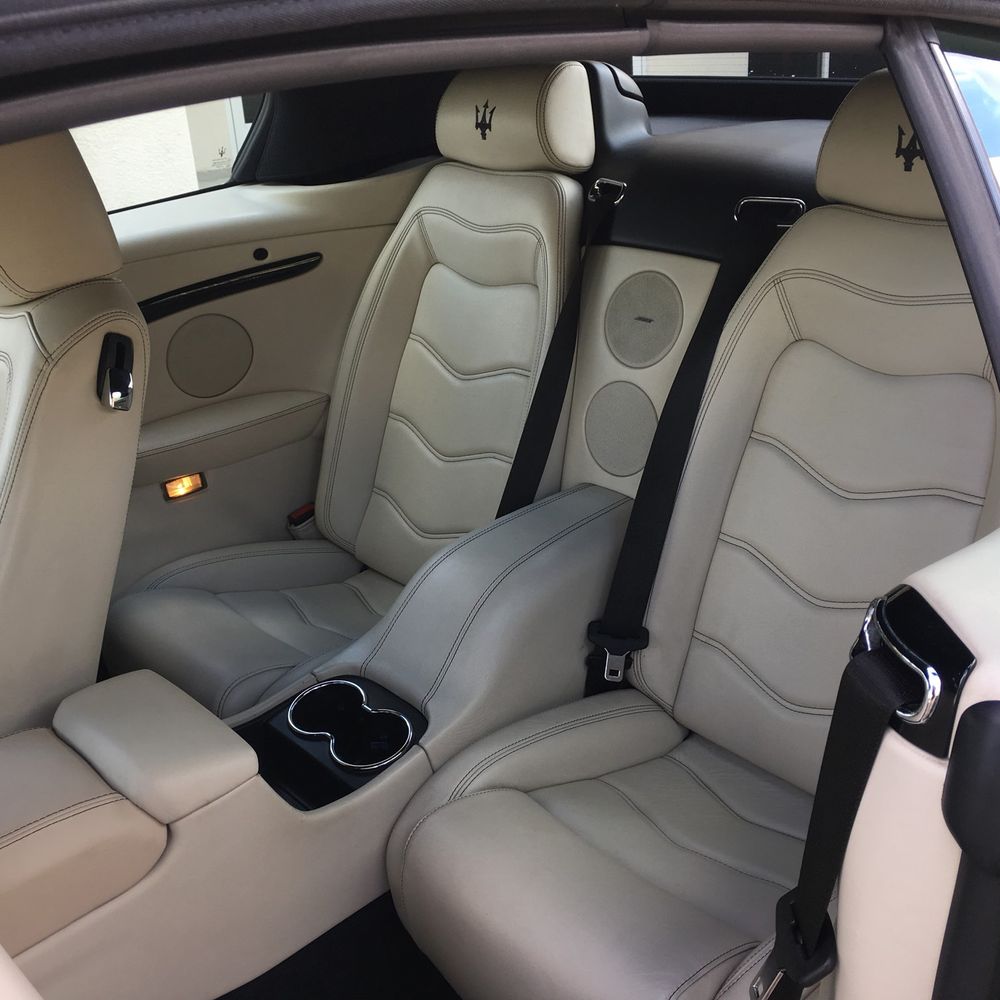 2012 Maserati GranTurismo Base