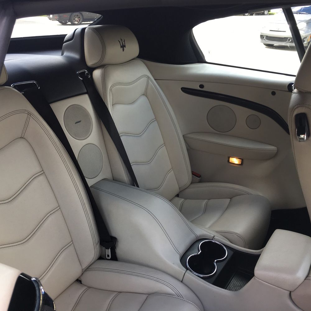 2012 Maserati GranTurismo Base