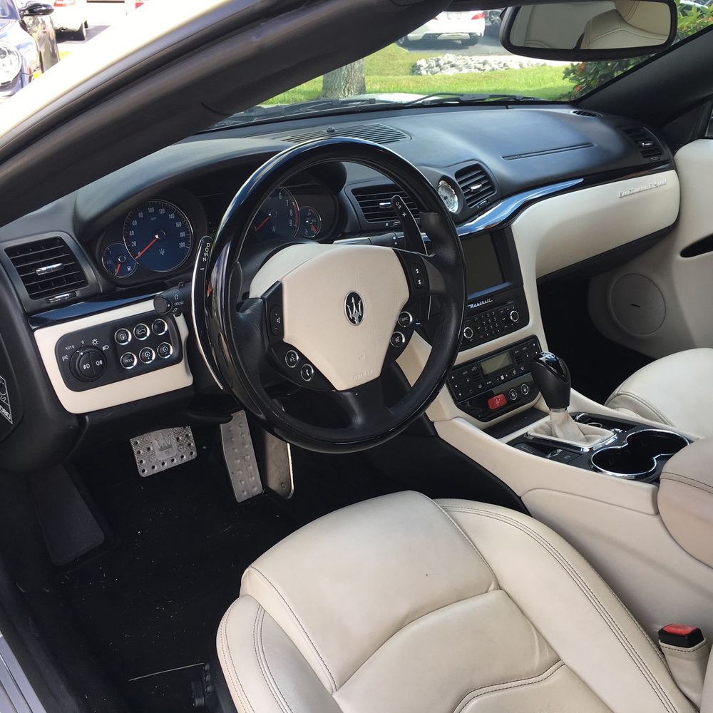 2012 Maserati GranTurismo Base