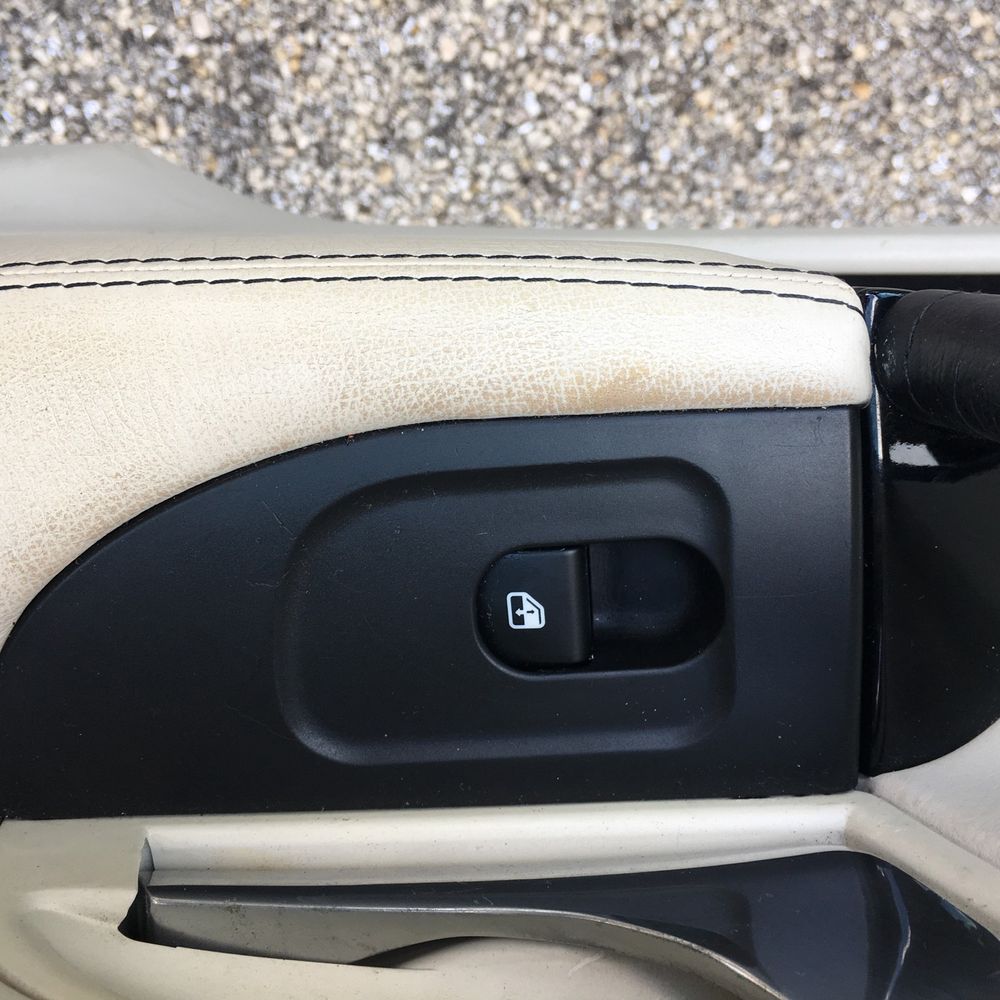 2012 Maserati GranTurismo Base