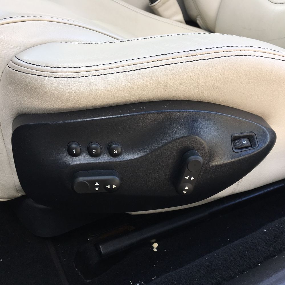 2012 Maserati GranTurismo Base