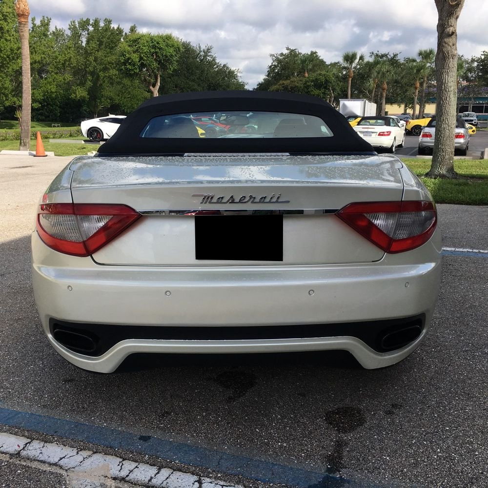 2012 Maserati GranTurismo Base
