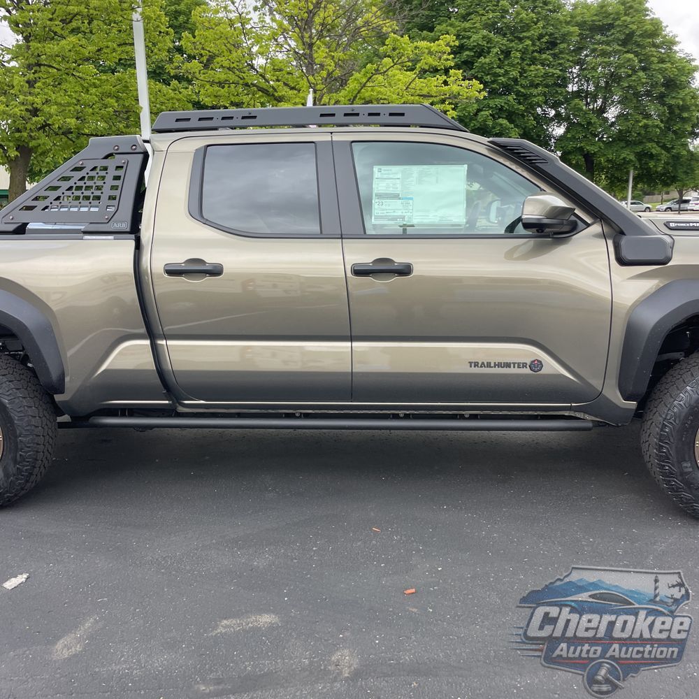 2025 Toyota Tacoma Trailhunter HV