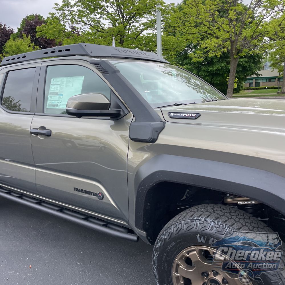 2025 Toyota Tacoma Trailhunter HV