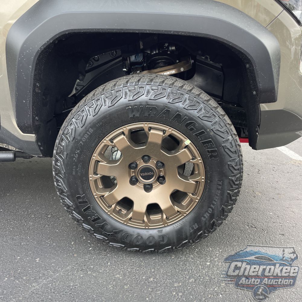 2025 Toyota Tacoma Trailhunter HV