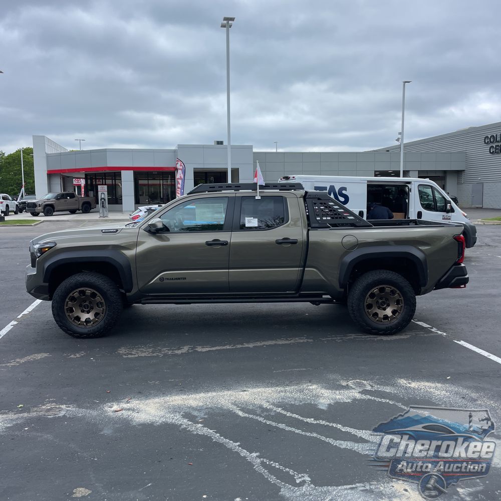 2025 Toyota Tacoma Trailhunter HV