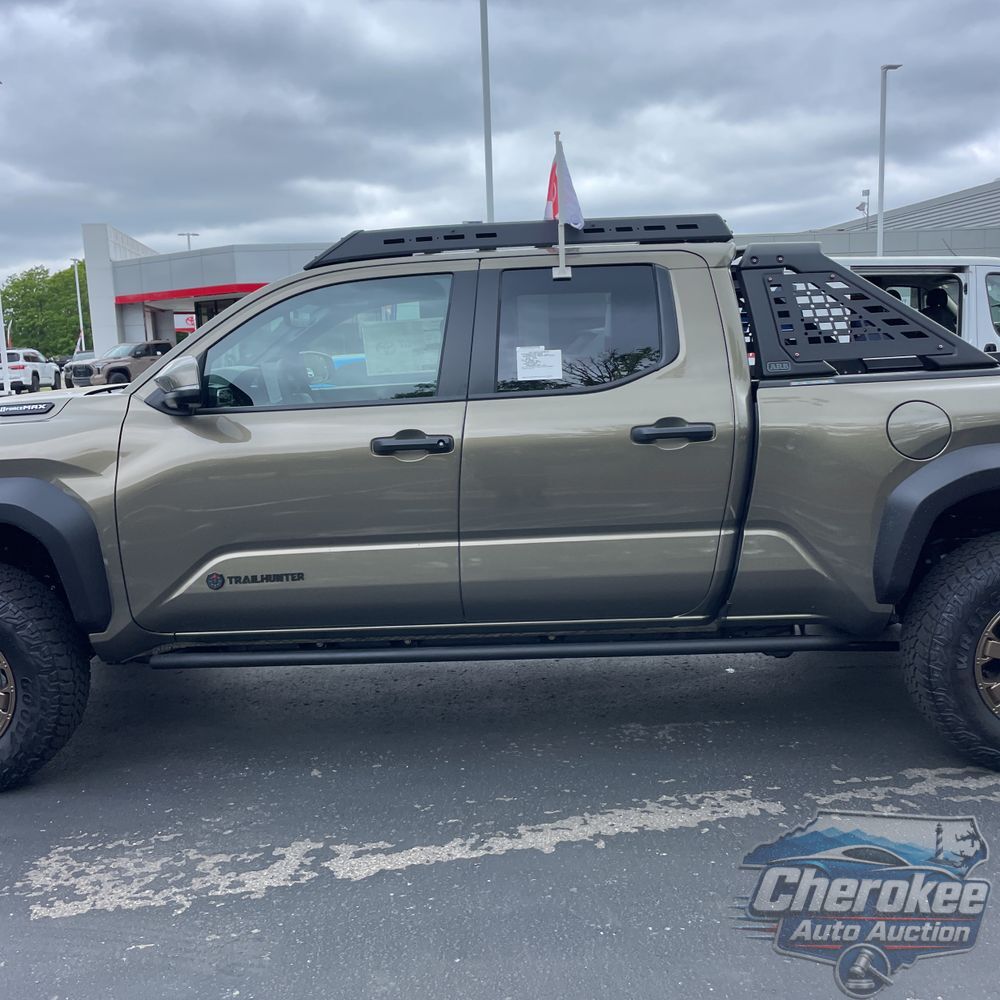 2025 Toyota Tacoma Trailhunter HV