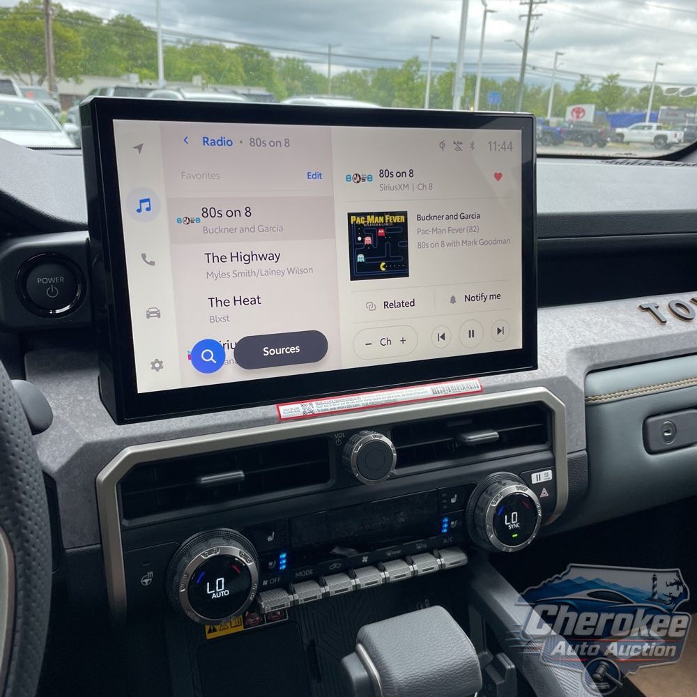 2025 Toyota Tacoma Trailhunter HV