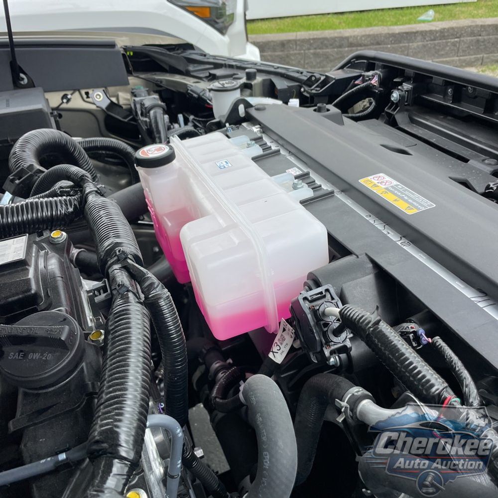 2025 Toyota Tacoma Trailhunter HV