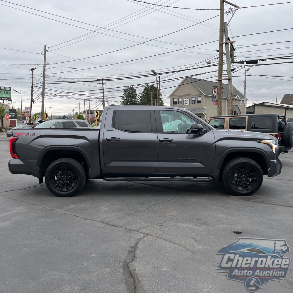 2024 Toyota Tundra Limited HV