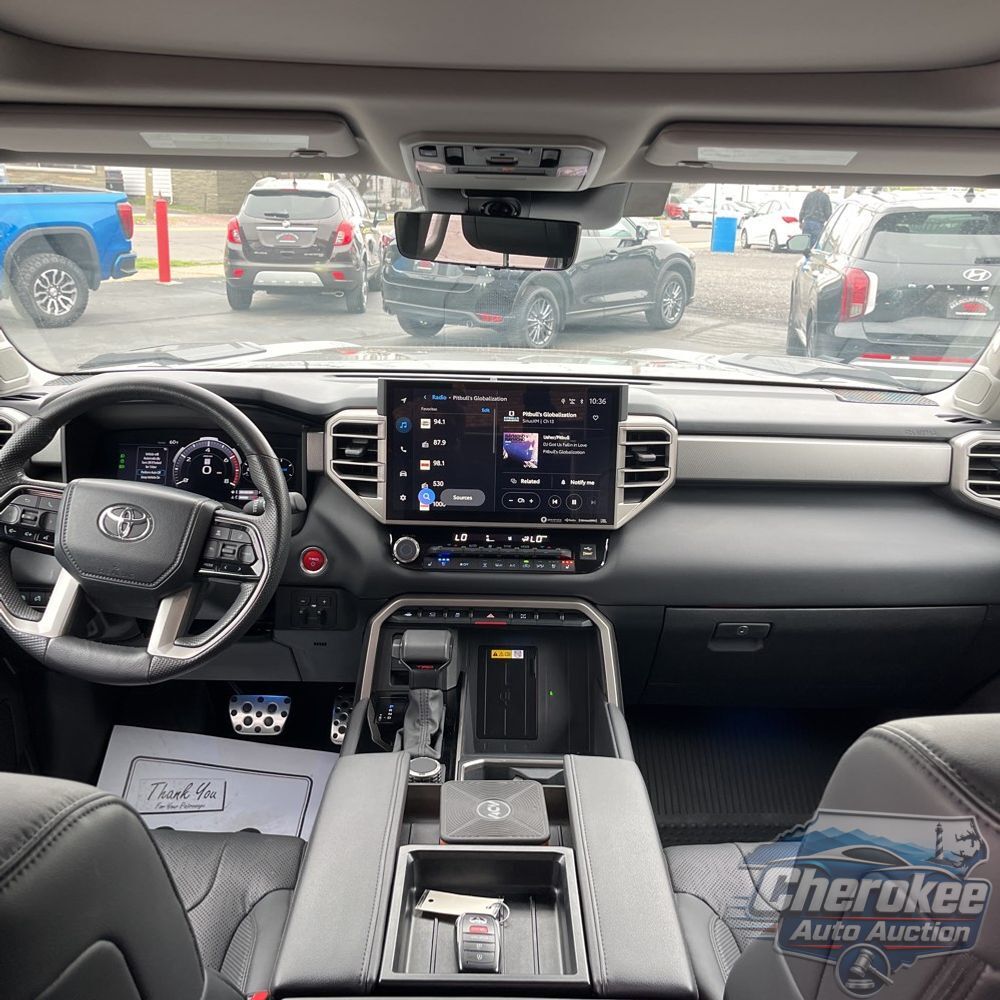 2024 Toyota Tundra Limited HV