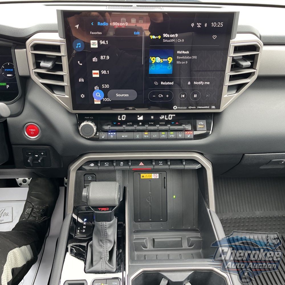 2024 Toyota Tundra Limited HV