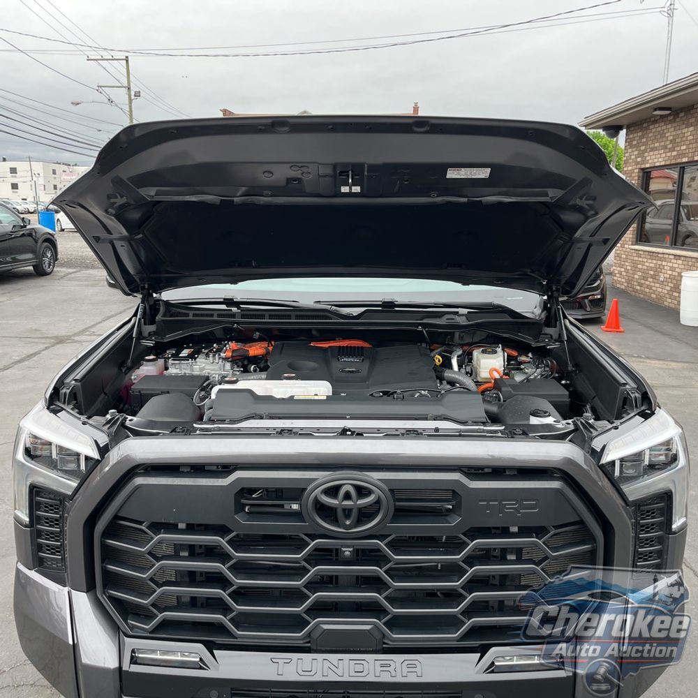 2024 Toyota Tundra Limited HV