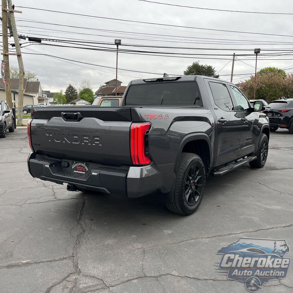 2024 Toyota Tundra Limited HV