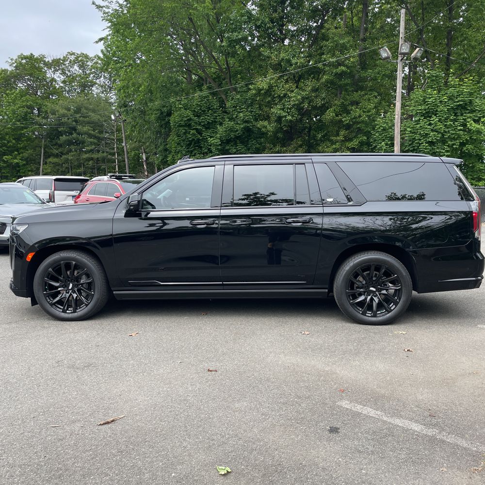 2024 Cadillac Escalade ESV Sport Platinum