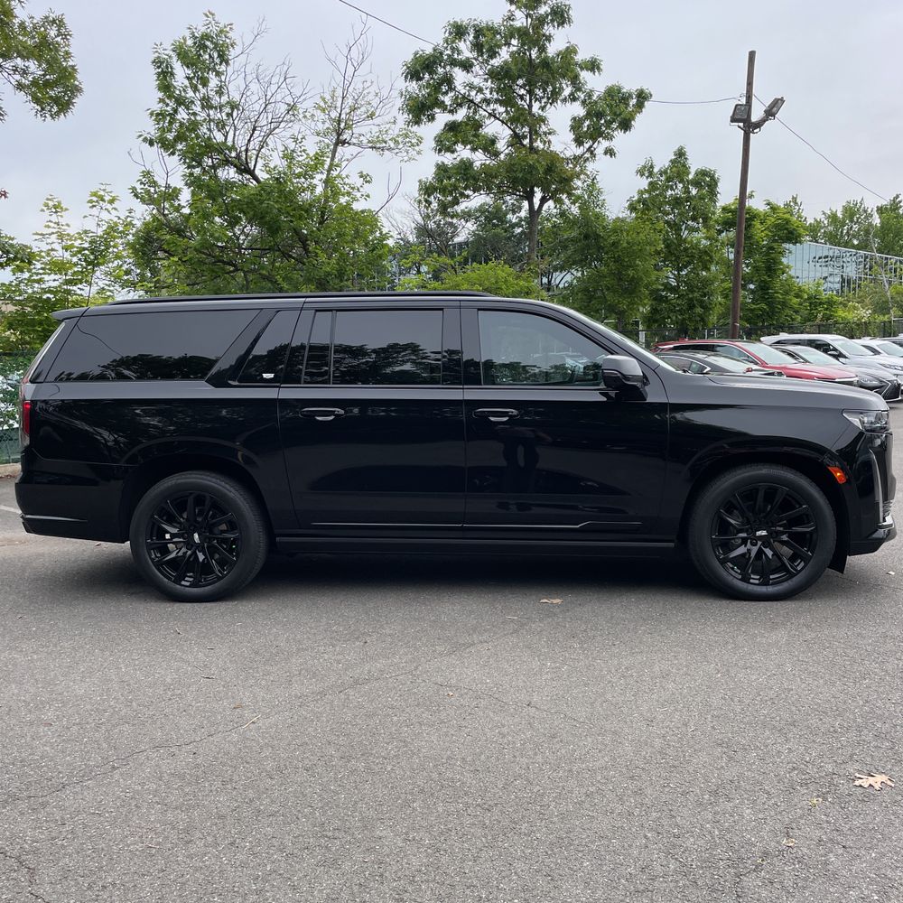 2024 Cadillac Escalade ESV Sport Platinum