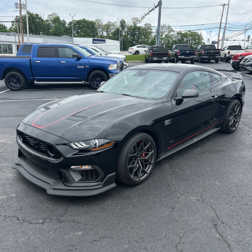 2022 Ford Mustang Mach 1