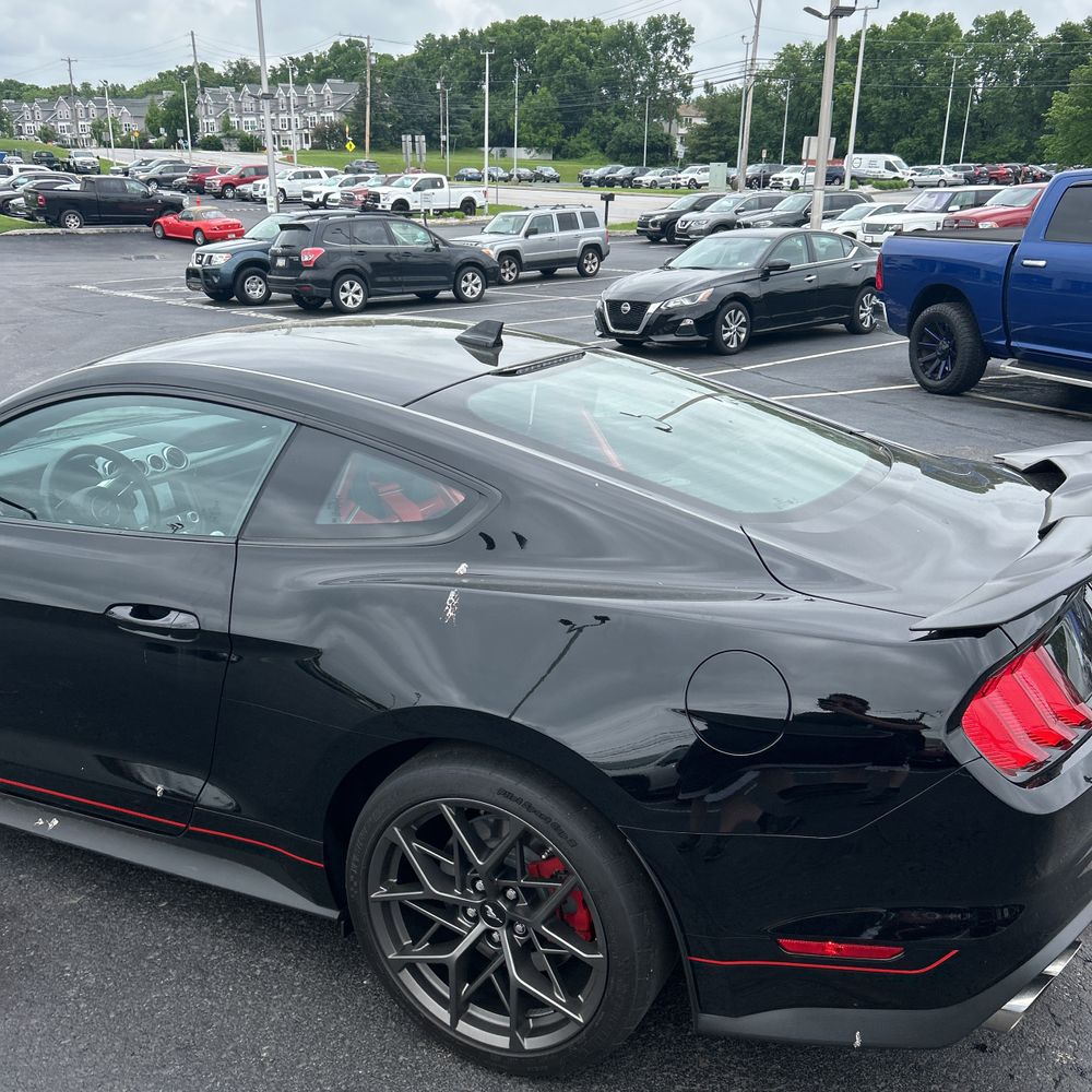 2022 Ford Mustang Mach 1