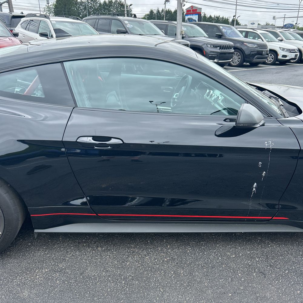 2022 Ford Mustang Mach 1