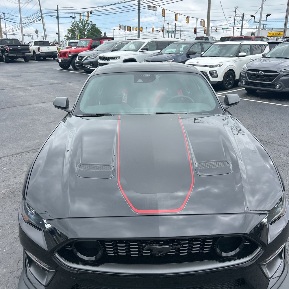 2022 Ford Mustang Mach 1