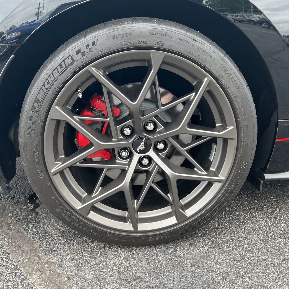 2022 Ford Mustang Mach 1