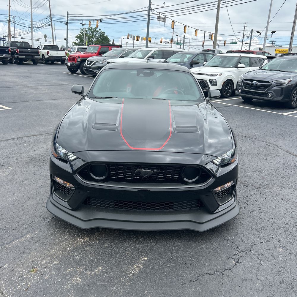 2022 Ford Mustang Mach 1