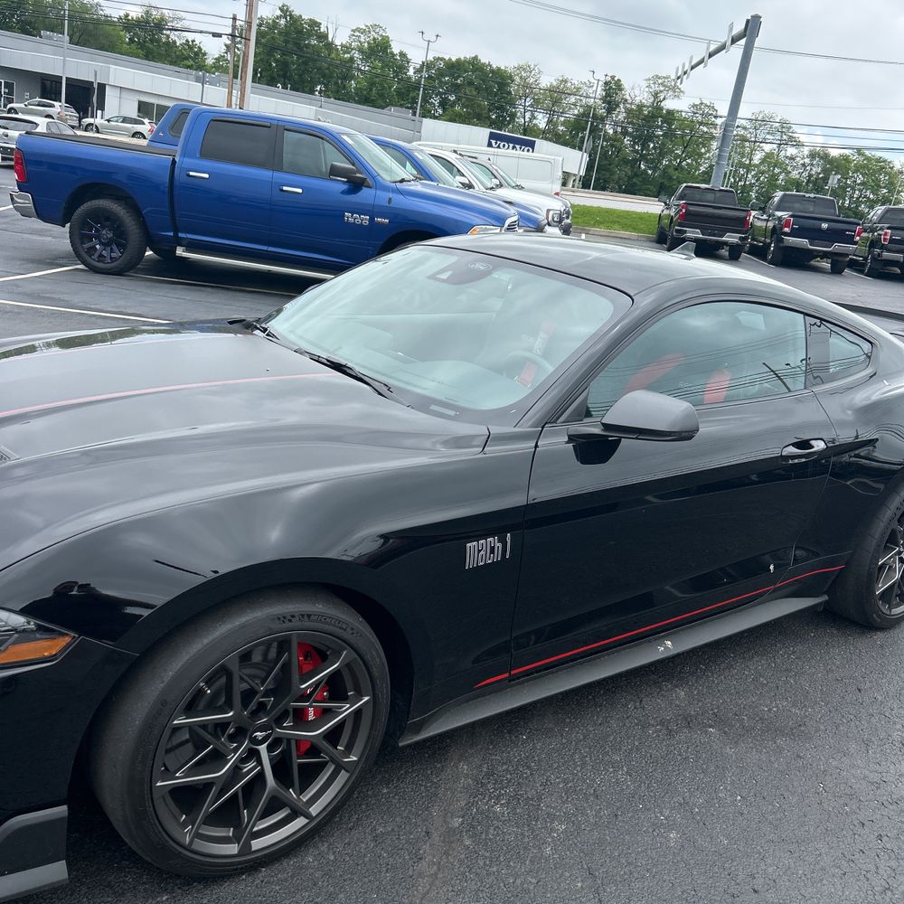 2022 Ford Mustang Mach 1
