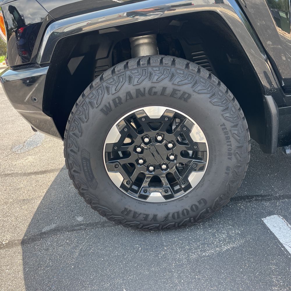 2024 GMC HUMMER EV 2X