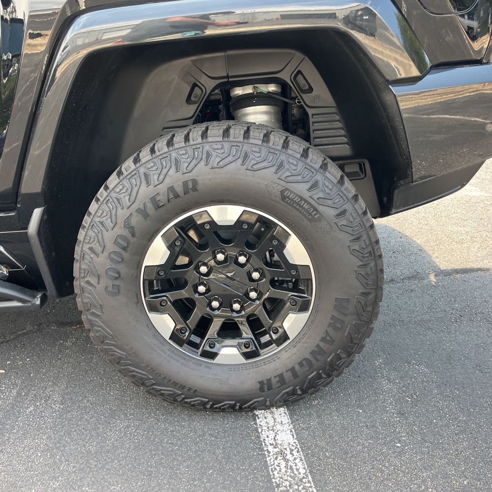 2024 GMC HUMMER EV 2X