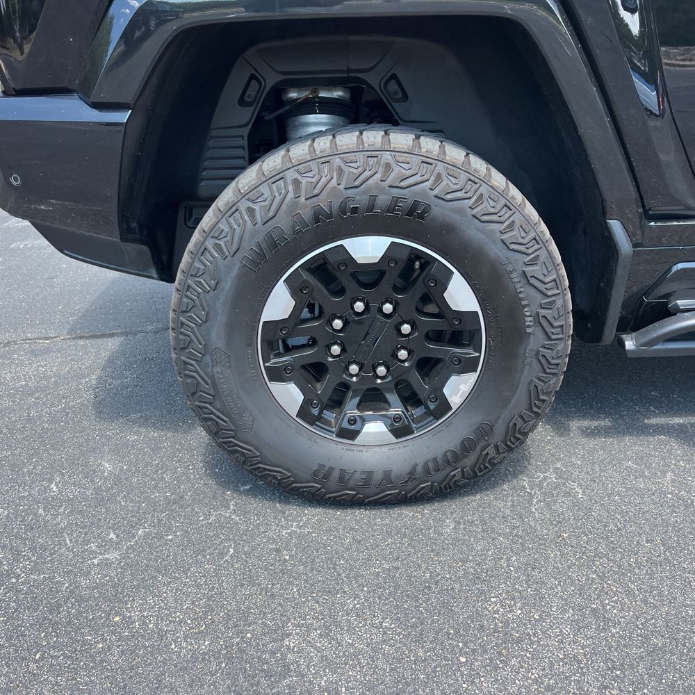 2024 GMC HUMMER EV 2X
