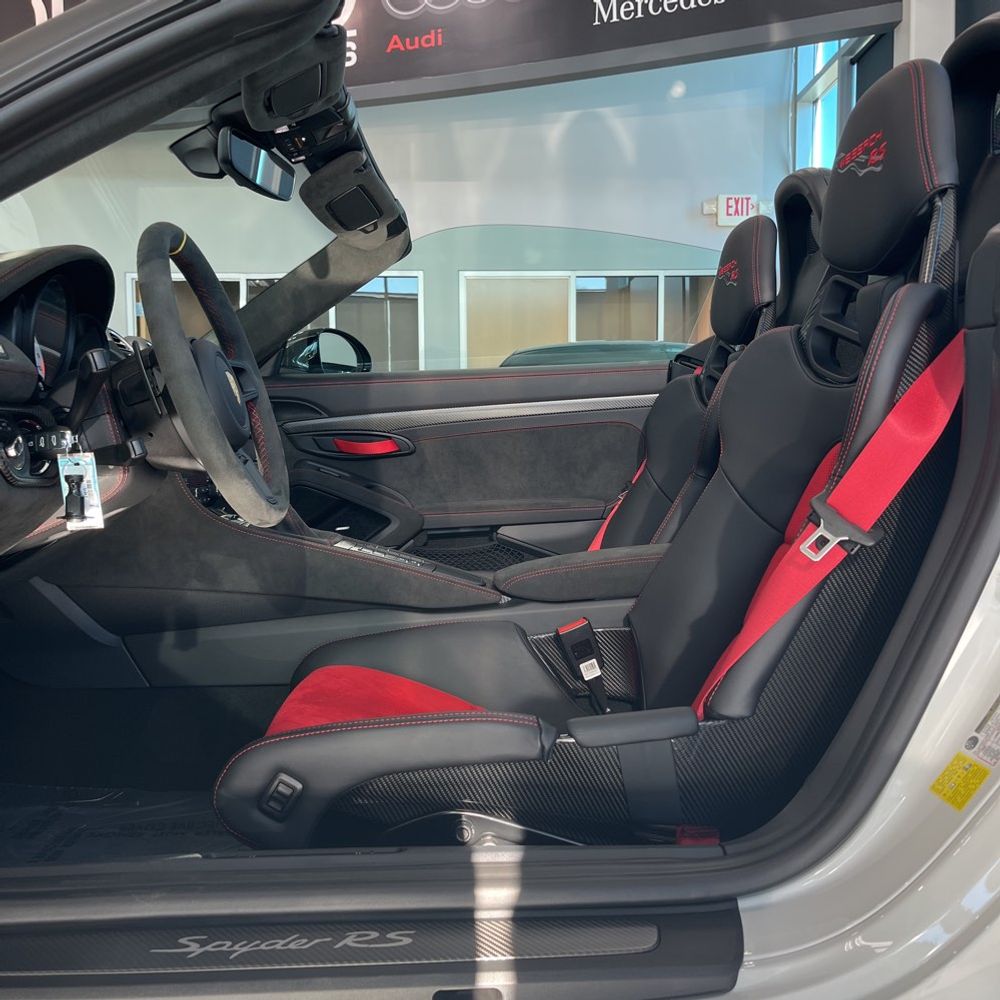2024 Porsche 718 Boxster Spyder RS