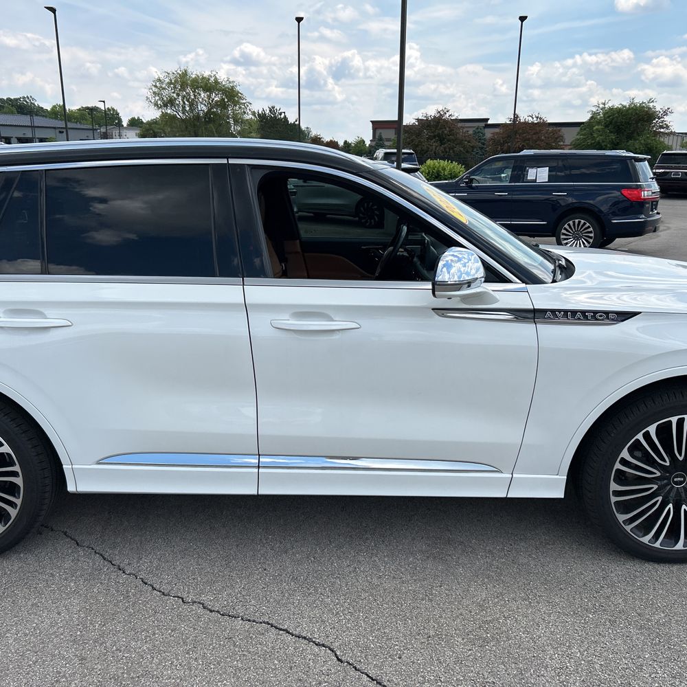 2022 Lincoln Aviator Black Label