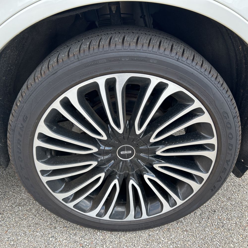 2022 Lincoln Aviator Black Label
