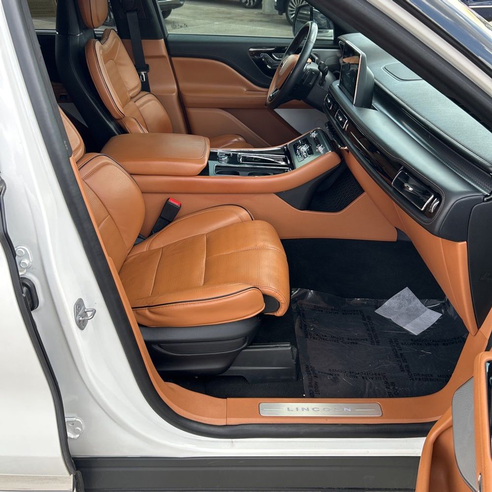2022 Lincoln Aviator Black Label