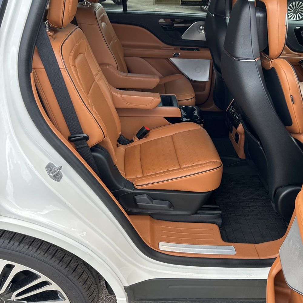 2022 Lincoln Aviator Black Label