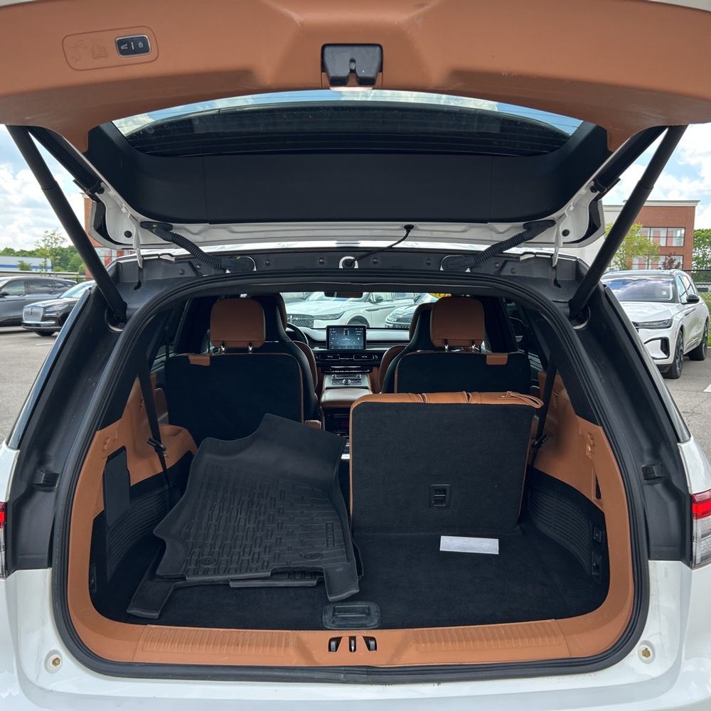2022 Lincoln Aviator Black Label