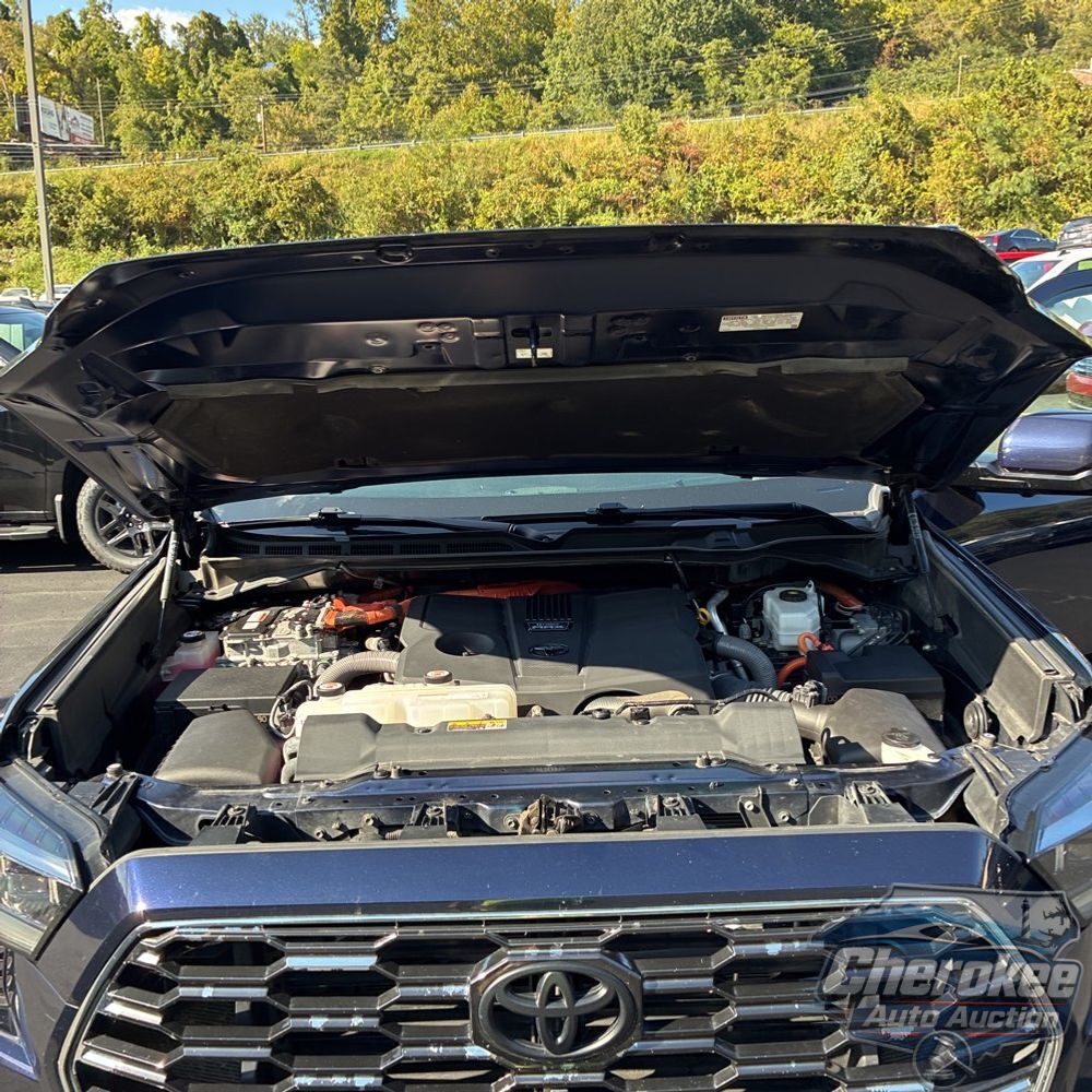 2024 Toyota Sequoia Platinum