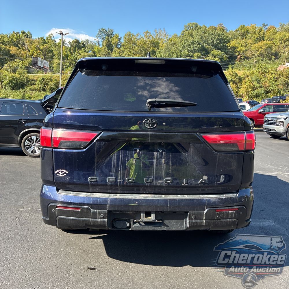 2024 Toyota Sequoia Platinum
