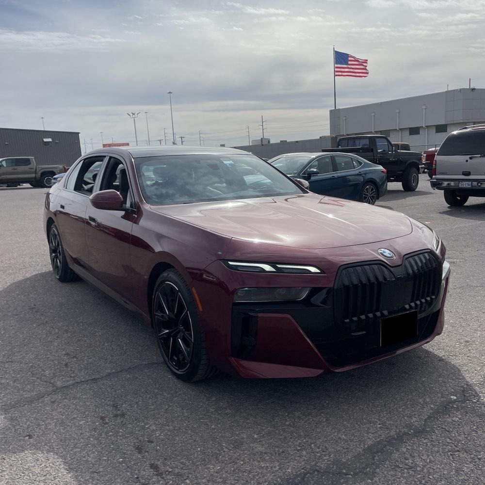 2023 BMW 7-Series 740i