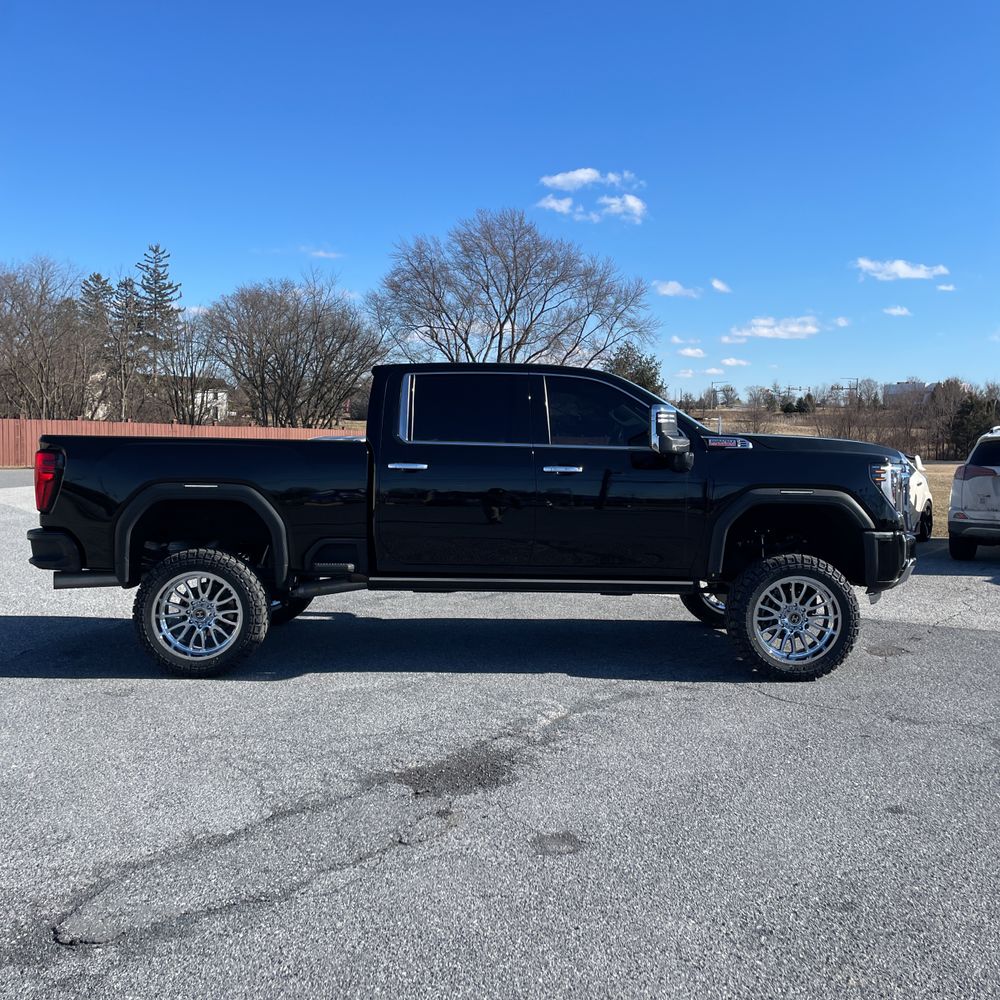 2024 GMC Sierra 2500HD Denali