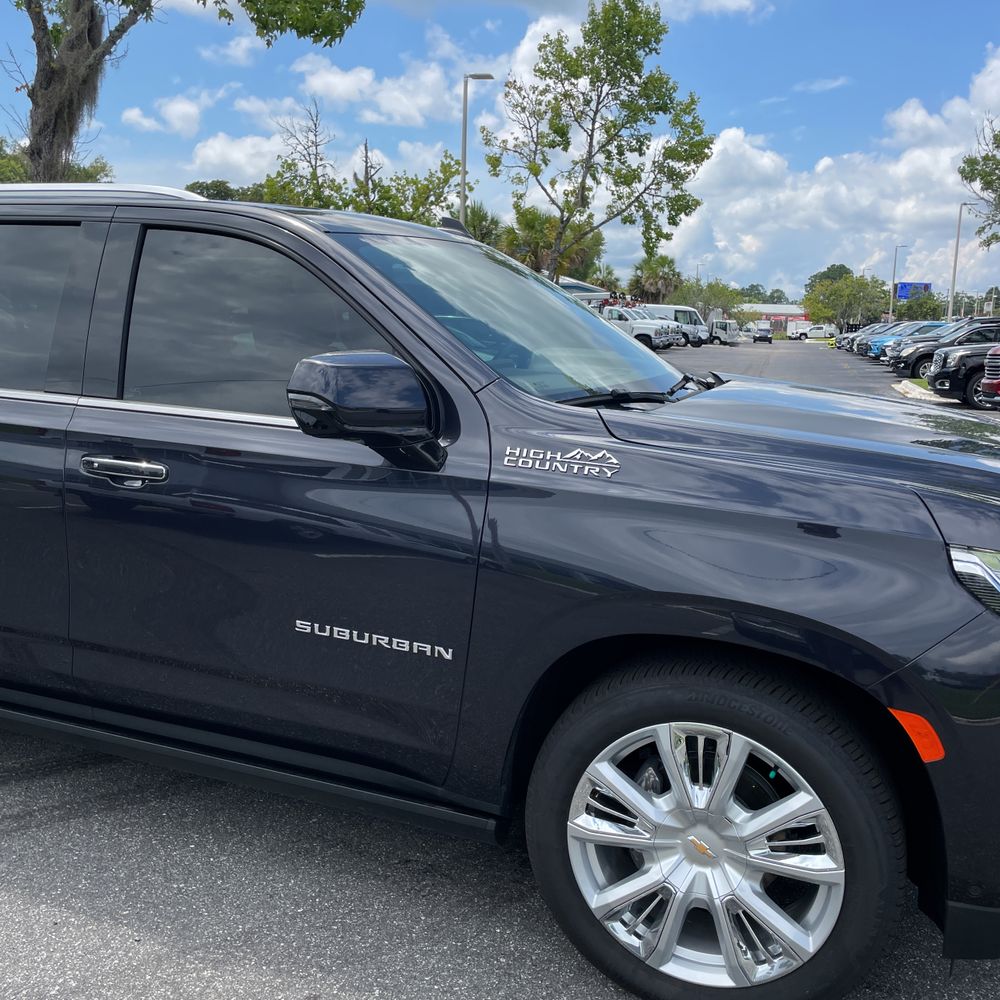 2024 Chevrolet Suburban High Country